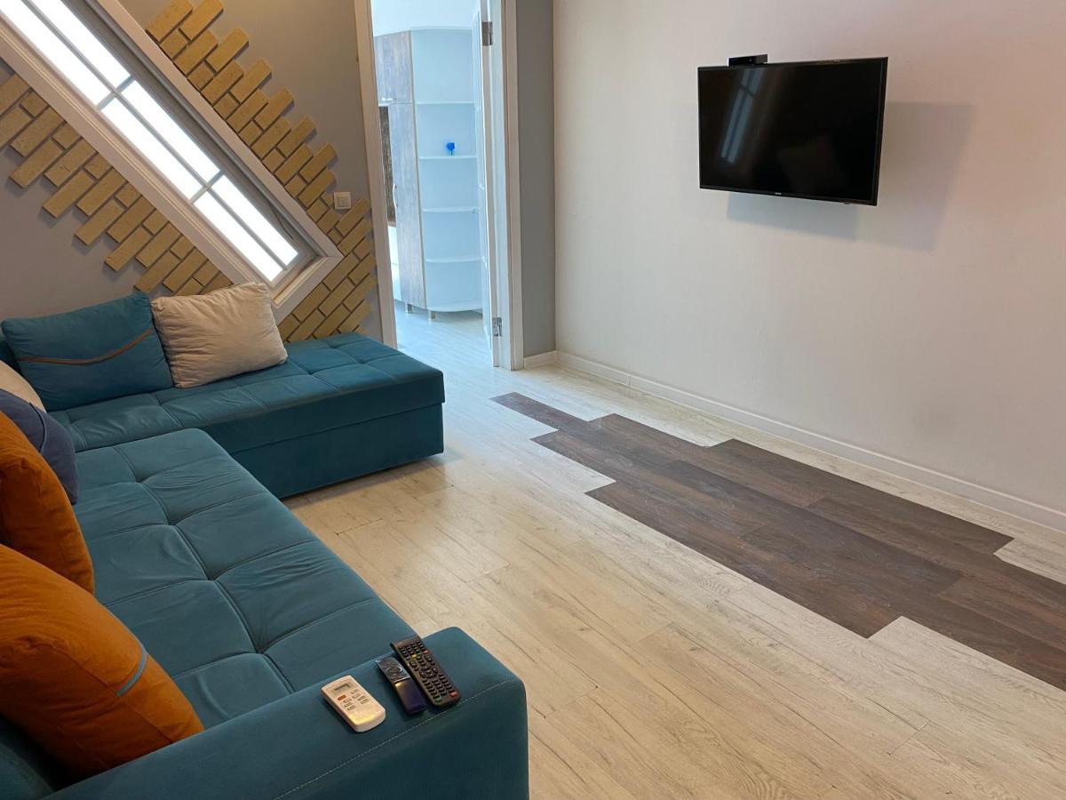 Apartment In Porta Batumi Tower Buitenkant foto