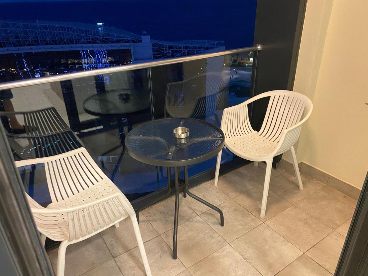 Apartment In Porta Batumi Tower Buitenkant foto
