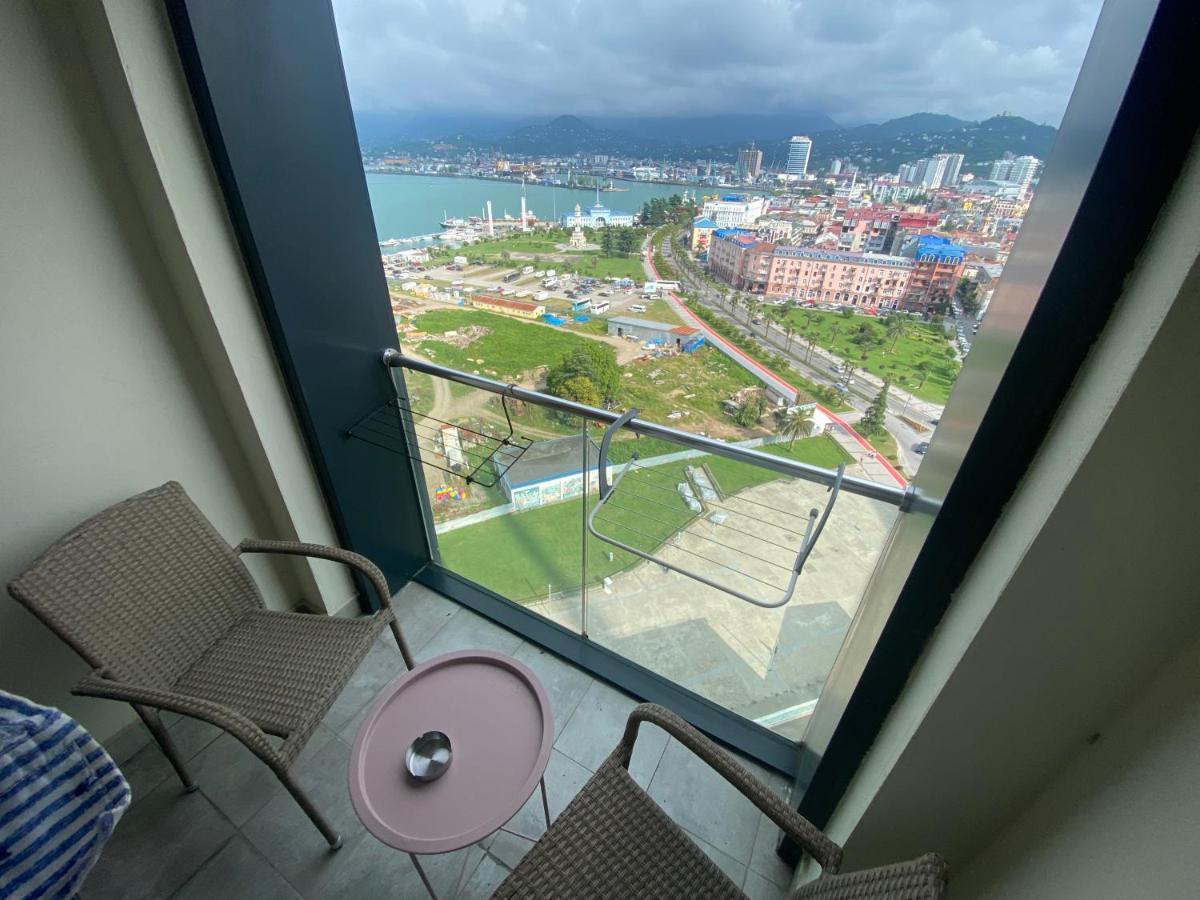 Apartment In Porta Batumi Tower Buitenkant foto