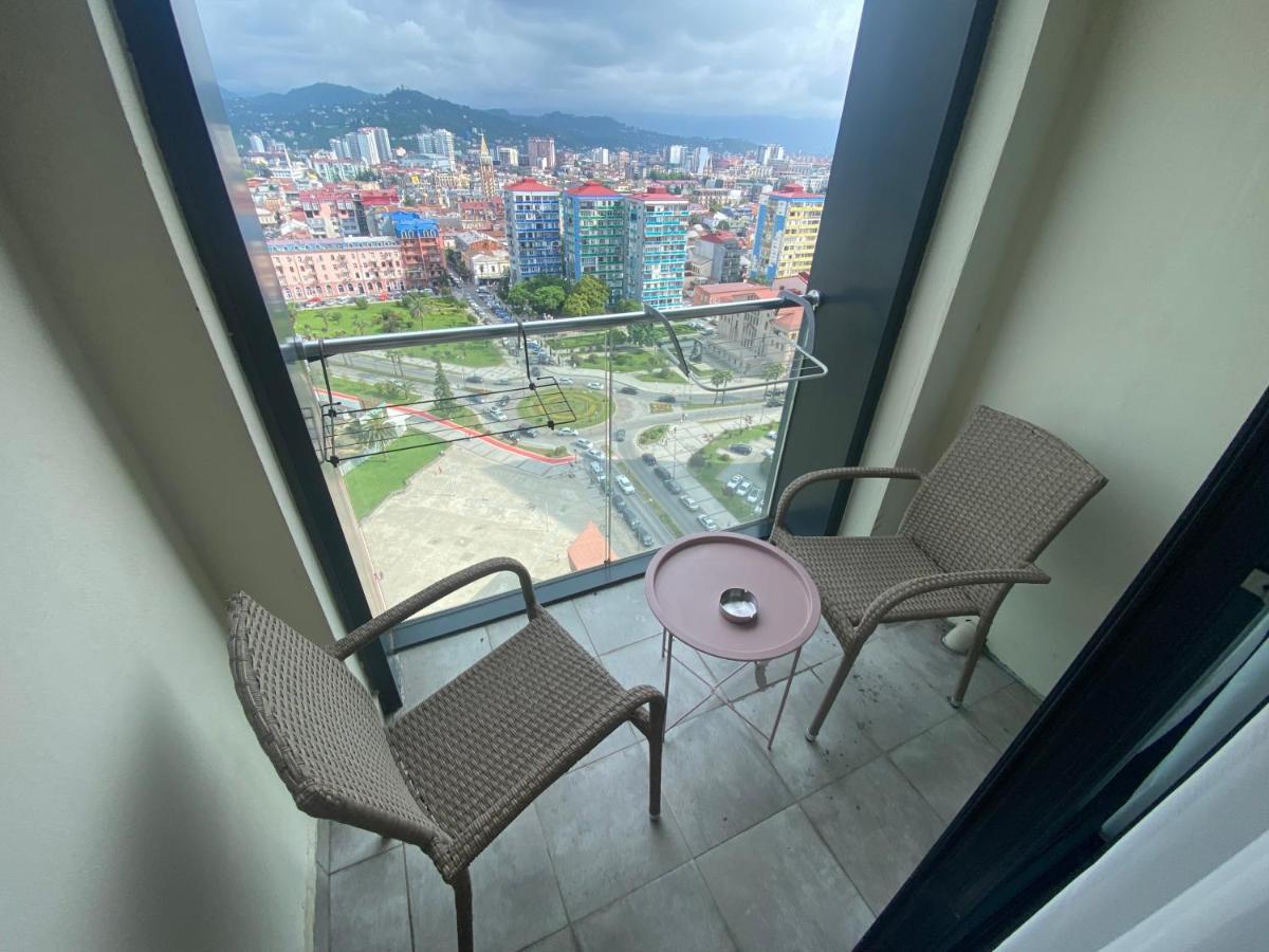 Apartment In Porta Batumi Tower Buitenkant foto