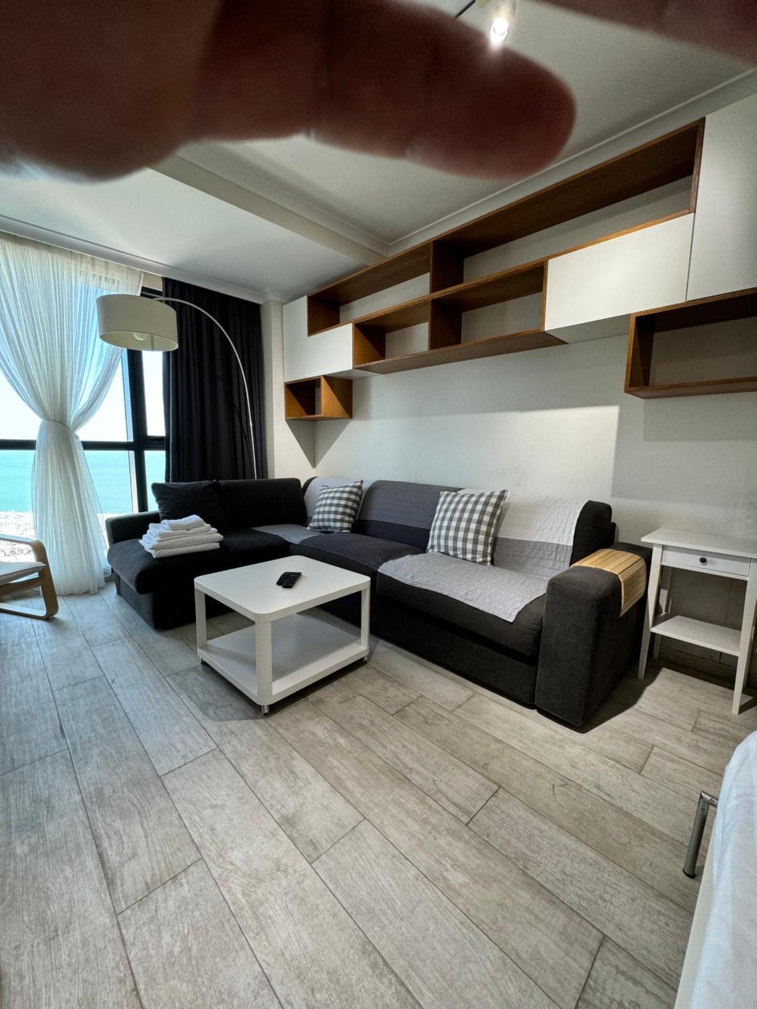 Apartment In Porta Batumi Tower Buitenkant foto