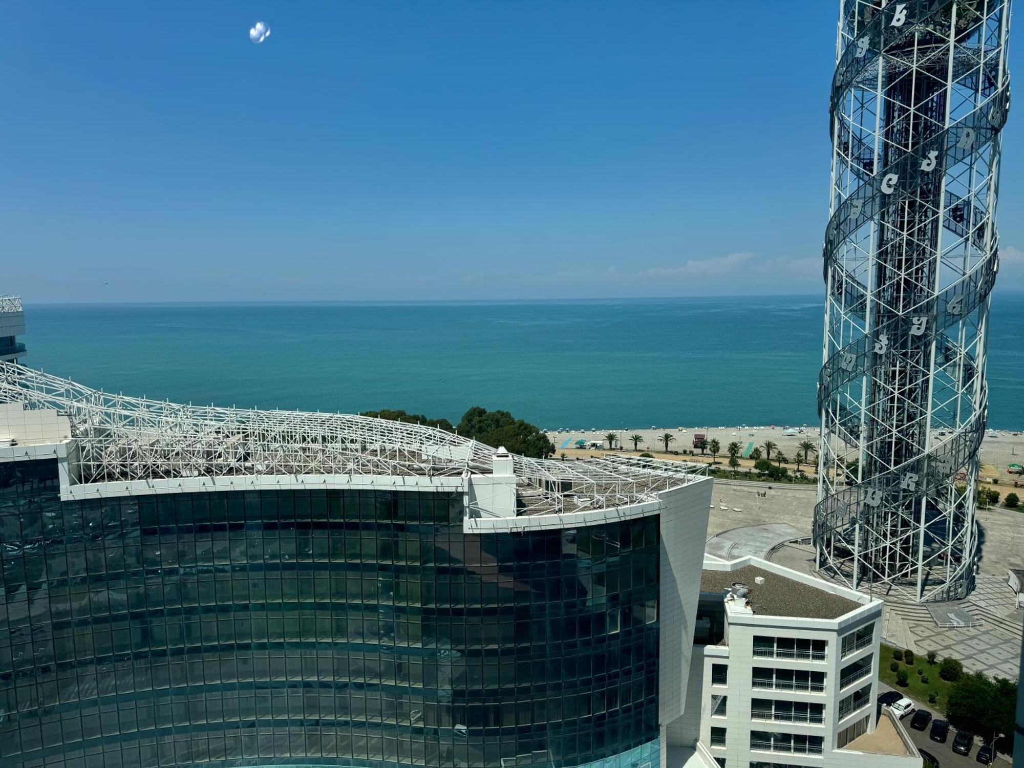 Apartment In Porta Batumi Tower Buitenkant foto