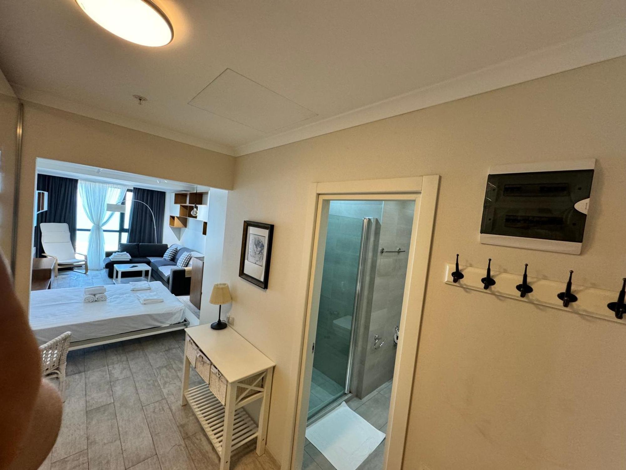 Apartment In Porta Batumi Tower Buitenkant foto